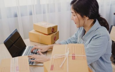 The Difference Between E-Business and Traditional Business